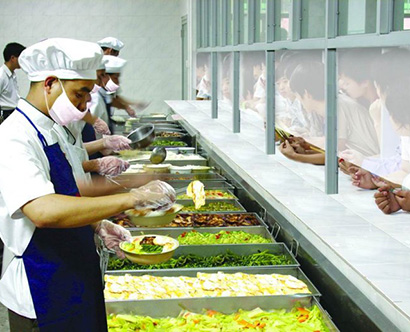 學校飯堂承包
